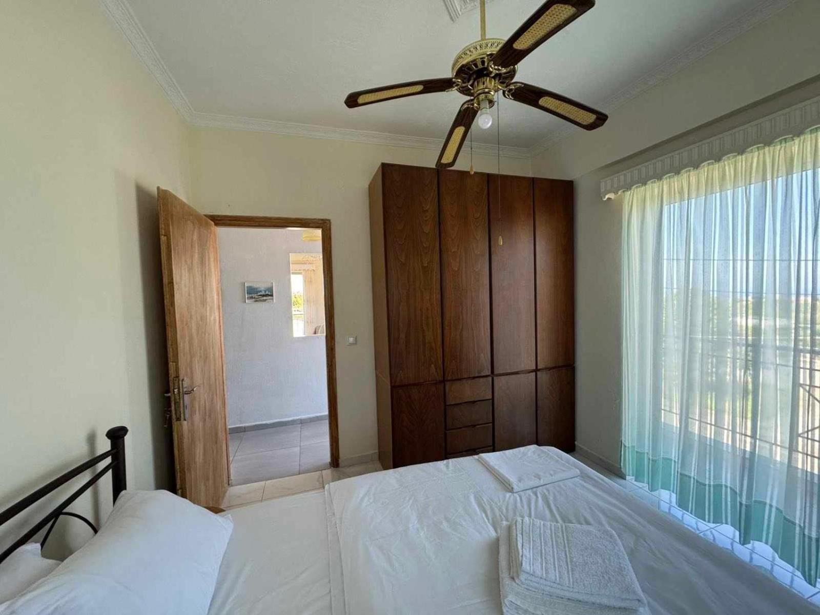 Santis Apartment Ареополис Екстериор снимка